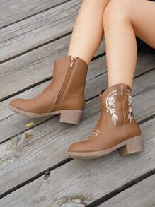 Bottes de cow-boy occidentales brodées à talons hauts et fermeture éclair latérale pour filles, mi-mollet, bout pointu, bottes d'extérieur, convient pour le printemps et l'automne
