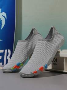 Chaussures de plage pour couple / chaussures imperméables / chaussures de randonnée / chaussures d'eau adaptées aux femmes pour faire du vélo / de la randonnée / du rafting / de la plongée avec tuba / du yoga / de la natation / du surf / de la pêche