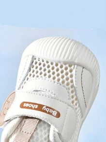 1雙透氣網布PU魔鬼氈設計兒童平底休閒運動鞋，春秋季