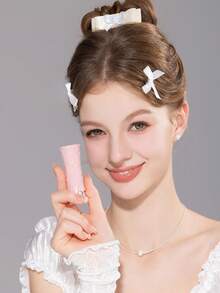 Flower Knows Swan Ballet Shine Lipstick - B01 Little Star - View 2