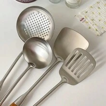 1隻紅木炒匙，不銹鋼長柄炒菜鏟、湯匙、粥匙，廚房、廚房物品、食品、烹飪、露營、房間裝飾、組織、派對必備 - 銀色 - 查看 8