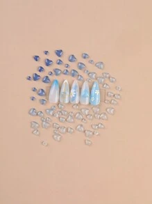 pinpai 1包光致变色美甲装饰贴，冰透明渐变藏蓝色心形，3种尺寸，90个/包（在紫外光下呈现不同的藏蓝色色调） - 藍白色 - 查看 4