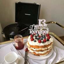 1入組13歲生日蛋糕裝飾，正式成為一個十三歲的少年/少女，適用於13歲生日派對用銀色閃粉13號蛋糕撥棒