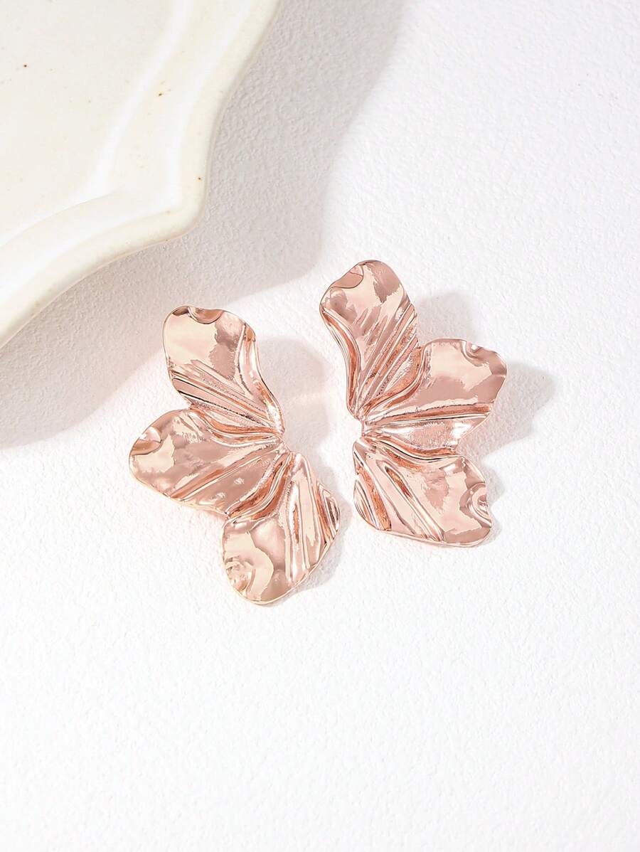 1 Pair Of Painted Metallic Flower Earrings Valentines - Rose Gold - View 1