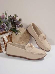 Women's Gold Butterfly Hand-Sewn Thread Flat Shoes For Spring/ Autumn Travel And Casual Wear, Athletic Style Loafers - Apricot - View 2