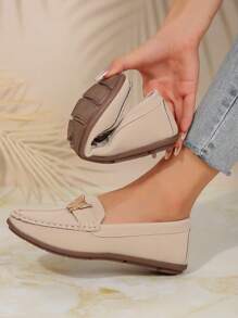 Women's Gold Butterfly Hand-Sewn Thread Flat Shoes For Spring/ Autumn Travel And Casual Wear, Athletic Style Loafers - Apricot - View 6