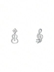 1 par de pendientes asimétricos de tuerca de nota de violín de plata esterlina S925 huecos de microincrustaciones exquisitas y versátiles joyería para el oído para uso diario de mujeres. Regalo de Día de las Madres/ Día de San Valentín/ Pascua/ Novia
