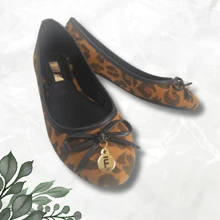 Balerina / Flats / Balerina para dama con estampado animal print leopardo con detalle de moño con dije en la punta - Multicolor - Ver 8