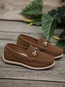 男孩平底鞋，鍍金鏈裝飾，PU皮革材質，手縫設計，適合春秋旅行，休閒活動，舒適款式 - 棕色 - 查看 6