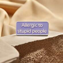 1入組創意英文字母有趣徽章，上面寫著"過敏於愚蠢"—時尚多用途的服飾和包包裝飾，適合作為朋友和同學的小禮物 - 彩色 - 查看 4