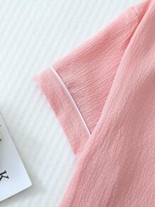 【优雅田园】女士夏季撞色滚边领口袋爱心图案纽扣上衣和蝴蝶结短裤睡衣套装 - 粉色 - 查看 5