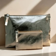Sacs de maquillage métalliques de grande capacité. Trousse de cosmétiques chic et simple, porte-monnaie élégant, sac clutch pour femmes. Idéal pour la salle de bain, les voyages, le collège, le dortoir, les outils de maquillage. Portefeuille zippé, mini portefeuille, porte-monnaie, petit portefeuille