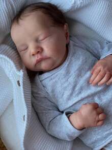 GUESSBELLY 逼真的 48 厘米重生婴儿睡娃娃，具有 3D 绘画皮肤和可见血管，19 英寸活体柔软硅胶新生婴儿可爱过家家玩具，儿童生日礼物（部分零件随机） - 灰色 - 查看 4