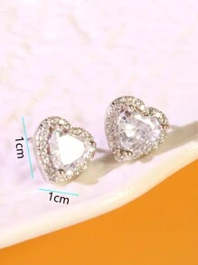 1 par de elegantes pendientes de botón con corazón de circonita cúbica microincrustada en blanco, adecuados para mujeres, se pueden usar para bodas, compromisos, aniversarios, fiestas, y una opción ideal para joyas de verano, joyas para mujeres, regalos para hermanas, regalos para mujeres, accesorios y vestidos de gala - diamante de plata - Ver 4