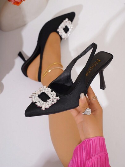 纯色尖头细高跟低帮后绑带女式高跟鞋，配有法式水钻扣，优雅的封闭式鞋头凉鞋，适合女士夏季连衣裙搭配情人节