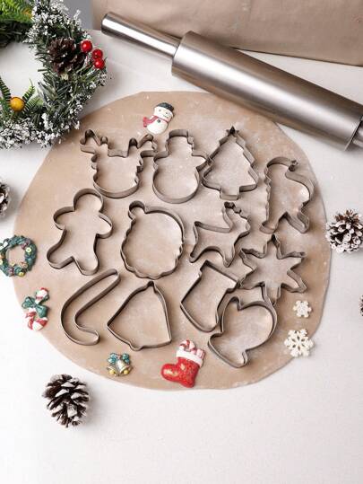 12 pezzi Set di formine per biscotti a tema natalizio, stampi in acciaio inossidabile 430 per caramelle, set completo di accessori da cucina per la cottura, decorazioni natalizie, gadget per feste di Natale, forniture per feste di Natale, Buon Natale, Vigilia di Natale, Natale, decorazioni natalizie, pigiami natalizi, regali di Natale, decorazioni natalizie