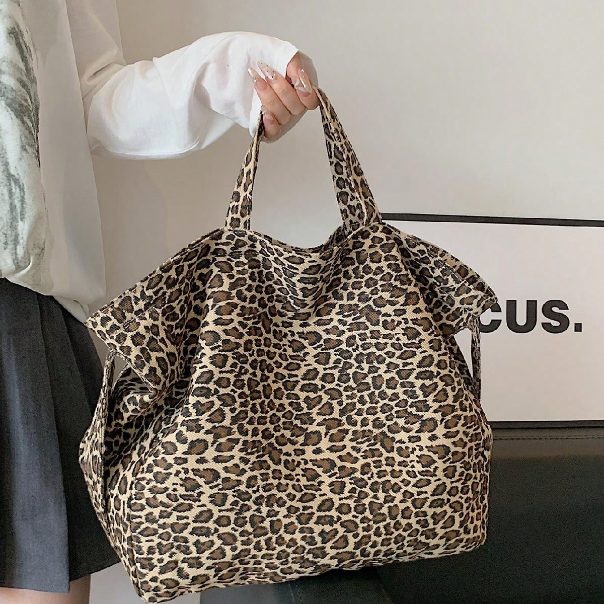 Bolso de mano tipo tote de gran capacidad para ir y venir, nuevo bolso de hombro/cruzado con estampado de leopardo de moda y estilo casual simple para