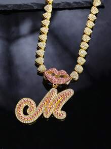 CVNANA قلادة سلسلة مربوطة مزخرفة مليئة بالألماس للرجال والنساء، قلادة حرف الهيب هوب لشفة الشفاه المزخرفة، هدية مجوهرات للفتيات.