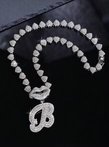 CVNANA قلادة سلسلة مربوطة مزخرفة مليئة بالألماس للرجال والنساء، قلادة حرف الهيب هوب لشفة الشفاه المزخرفة، هدية مجوهرات للفتيات.