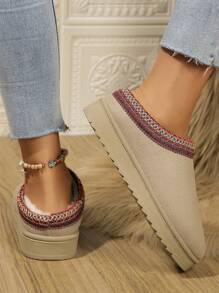 Fashionable Warm Short Boots, Slouchy Slip-On Thick-Soled Casual Shoes, Suitable For Indoor And Outdoor Activities Snow Boots