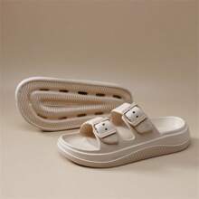 Pantuflas de moda talla grande para hombres y parejas, nuevos estilos de verano 2024 para uso en interiores, gruesas suelas antideslizantes de EVA para el hogar y exterior.