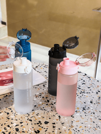 1 Pc Large Capacity And Lightweight Of  Water Bottle Sports Water Bottle, Fashionable And Simple For Outdoor, Sports And Mountain Climbing(Transparent And Frosted Options Available)