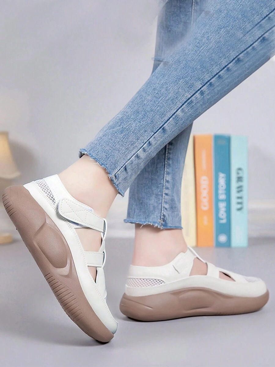 Sandalias de moda para mujer de verano 2024 con punta cerrada, plataforma gruesa, versátil, suela suave, estilo romano, con perforaciones, pantuflas casuales y cómodas para mujeres