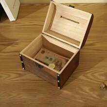1 pieza de alcancía de madera vintage con llave de , caja de dinero de estilo antiguo, regalo decorativo perfecto con detalles de latón y asa de transporte, tamaño pequeño para ahorrar monedas y efectivo. - Color caoba - Ver 7