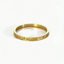 1枚新款精緻優雅的煙火紋簡約戒指，18K金製防水，可疊搭，時尚女性戒指