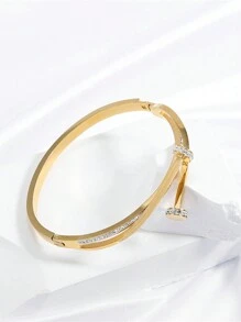 Ein französisch angehauchtes luxuriöses Nagelarmband, modisches, vielseitiges Edelstahlarmband mit Strasssteinen, geeignet für den täglichen Gebrauch