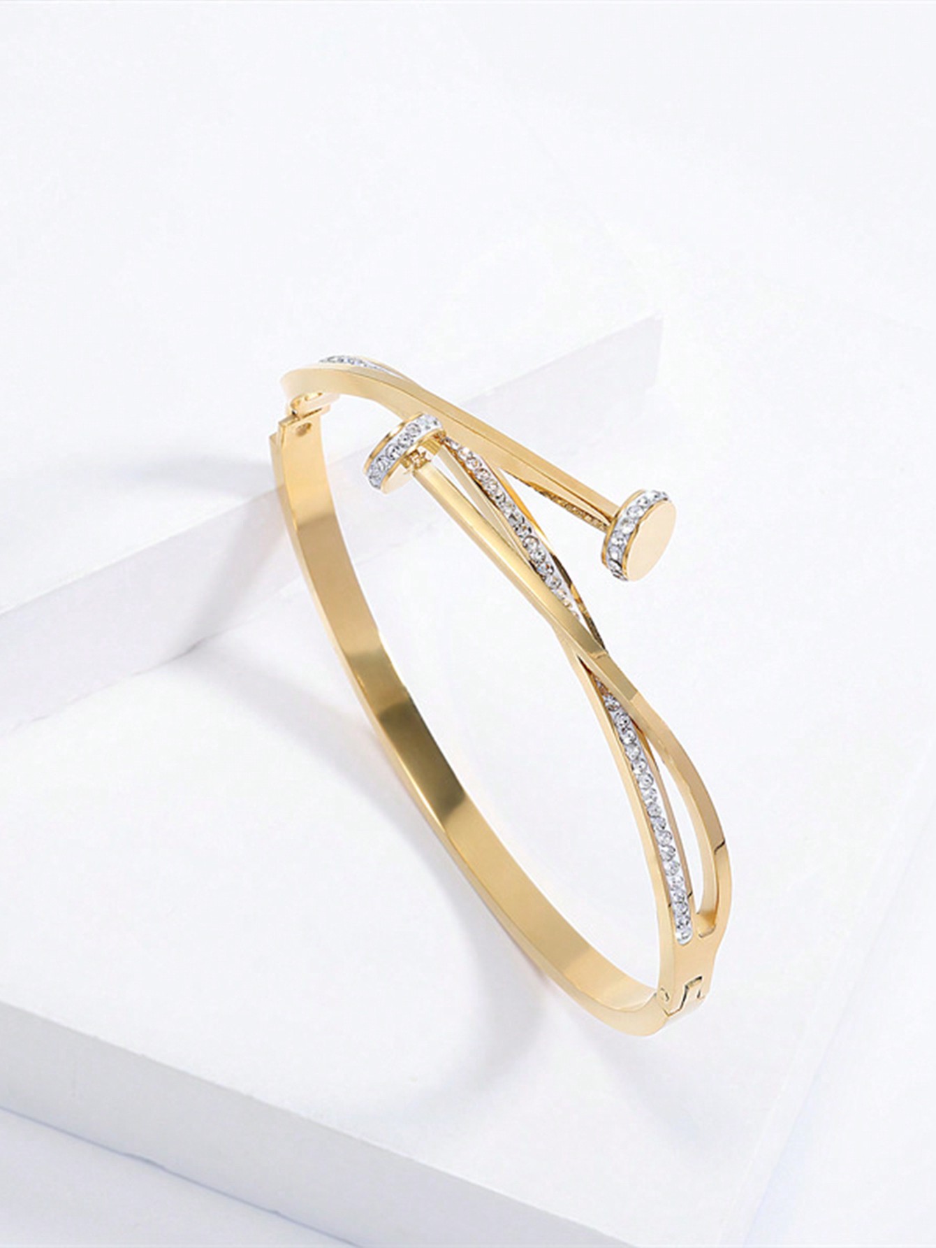 سوار سوار فرنسي فاخر ، فولاذي عصري مرصع بالراينستو...