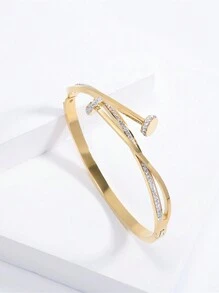 Ein französisch angehauchtes luxuriöses Nagelarmband, modisches, vielseitiges Edelstahlarmband mit Strasssteinen, geeignet für den täglichen Gebrauch