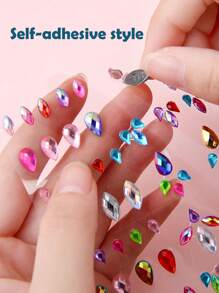 1 pieza Etiqueta adhesiva para la cara de joya para fiestas, festivales de música, conciertos y bailes para un look de maquillaje DIY, decoración de la cara brillante con diamantes de imitación en forma de lágrima para niñas, etiqueta adhesiva de perlas y piedras preciosas para el Body, etiqueta adhesiva para la cara creativa de varios colores para discotecas y decoración de la cara - Multicolor - Ver 3