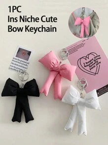 1PC Ins Niche Móc khóa nơ dễ thương, Mặt dây chuyền túi xách cao cấp, Trang trí ba lô hình trái tim cho bé gái, Nhẹ, Dễ mang theo, Dễ treo, Có thể dễ dàng treo trên chìa khóa xe, Túi xách, Ba lô, Ví và các vật dụng khác Hoàn hảo cho mọi dịp như Hẹn hò, Đám cưới, Mua sắm, Văn phòng, Xe hơi, Nhà cửa, v.v. Là một lựa chọn quà tặng lý tưởng Tặng cho bạn bè, Vợ, Gia đình, Bạn học, Quý cô và các cô gái vào ngày sinh nhật, Ngày lễ hoặc Tiệc tùng. Chiều dài của nơ là ngẫu nhiên, Ngày lễ tình nhân - Nhiều màu - Xem 2