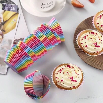 多色蛋糕纸杯，适合烘焙
