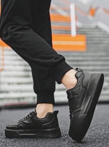(Runs Small 1 Size) Men's Black Splicing Fashion Lace-Up Casual Sports Sneakers, Lightweight Outdoor Versatile Comfortable Platform Walking Shoes