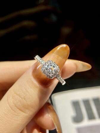 1pc 0.5-2 Carat 4 Claws Design Round D-Color Moissanite Diamond Engagement Ring For Women Luxury Wedding Bridal Jewelry Anniversary Gifts