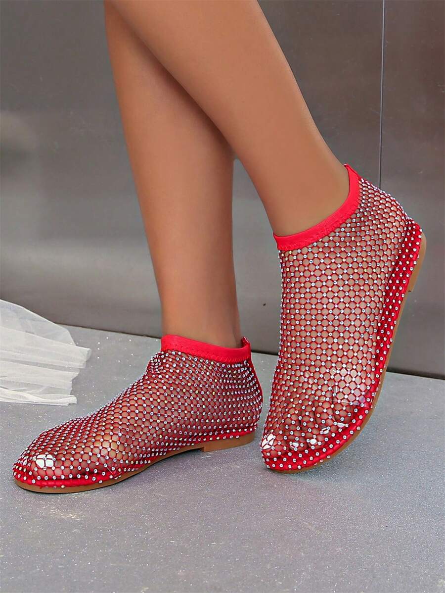 Damskie buty z siateczką z okrągłym noskiem i kryształkami Jednokolorowe sandały Wygodne, antypoślizgowe Lekkie, oddychające sandały wsuwane