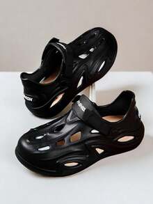 2024年男士夏季新款椰子鞋，EVA材質，時尚印花經典黑白拼接，印花後跟帶，舒適厚底，增高，防滑耐磨，中空透氣，閉口式，適用於戶外運動、海灘、派對、攀登等場合。 - 黑色 - 查看 2