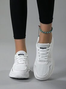 女士低帮网眼运动鞋，简约百搭，可搭配各种裤子；功能性户外休闲鞋，女性化的浅色工作鞋，打造优雅的办公室造型；时尚拼接设计的网球鞋；轻便减震的跑鞋，带来流畅灵活的跑步体验；透气灵活的羽毛球鞋，支持快速运动；健康的步行鞋，为您的积极生活方式增添力量