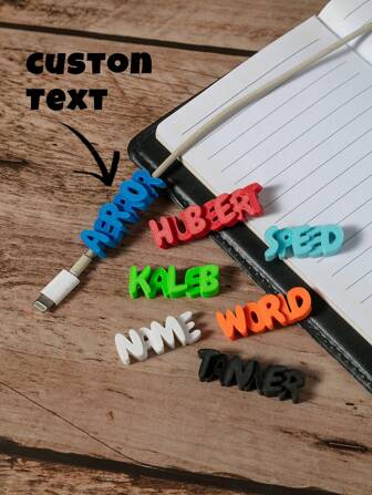 1 pieza de Etiqueta personalizada para cable de carga 3D impresa, adecuada para cualquier ocasión como un regalo único, con protección anti-rotura, protección de silicona para carga sin roturas, compatible con cable de carga de , regalo de cumpleaños, compatible con iPad, accesorio electrónico, identificador de cable de carga, almacenamiento y protección de cable de datos personalizado con impresión de nombre 3D, regalo de San Valentín, regalo de cumpleaños, regalo de boda, regalo del Día de la Madre para amigos, abuelos, parejas, amantes de las mascotas