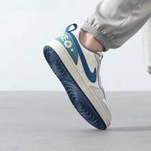 Nike Court Borough Low GS 時尚休閒滑板鞋，灰色/白色，防滑耐磨，HM3722-141 - 白藍色 - 查看 3