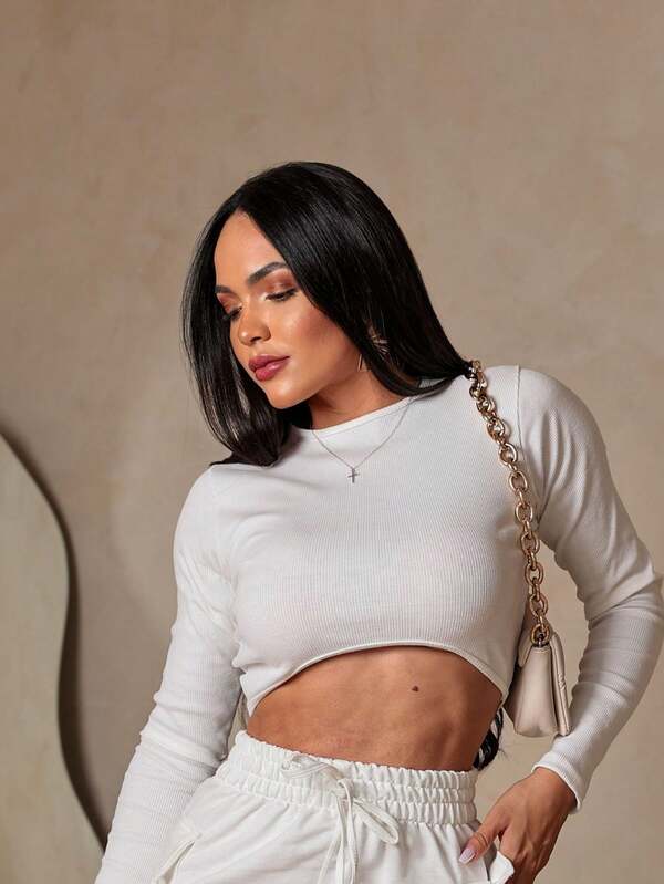 Blusinha feminina básica curta  .., manga longa  tecido RIBANA