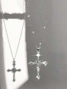 Fully Studded Cross Necklace Pendant Encrusted With High Quality Cubic Zirconia For Men And Women, Hip-Hop Style, Personalized Pendant, Diamond-Studded Star-Shaped Cross Necklace, New Cool Pendant, Unique Design For Ins Sweet And Cool Girls, Locking Collarbone Chain For Women