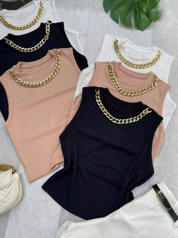 Blusa Bia Cropped Com Detalhe De Corrente Na Gola