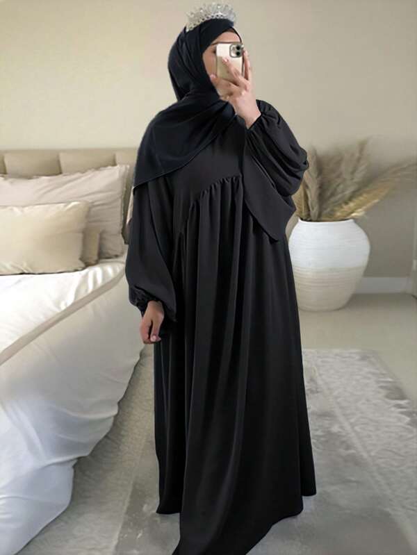 1 pièce Abaya musulmane modeste à manches chauve-souris plissées amples et respirantes de couleur unie. Confortable pour les femmes à porter au quotidien, pour la prière, les rassemblements, les occasions décontractées