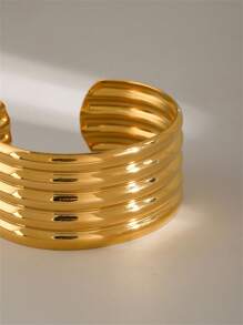 Uworld 1 Piece 306 Stainless Steel 18K Gold Plated Punk Funky Stripe Wide Face Open Bangles Women's Minimalist High Quality Hand Decoration Daily Wearing