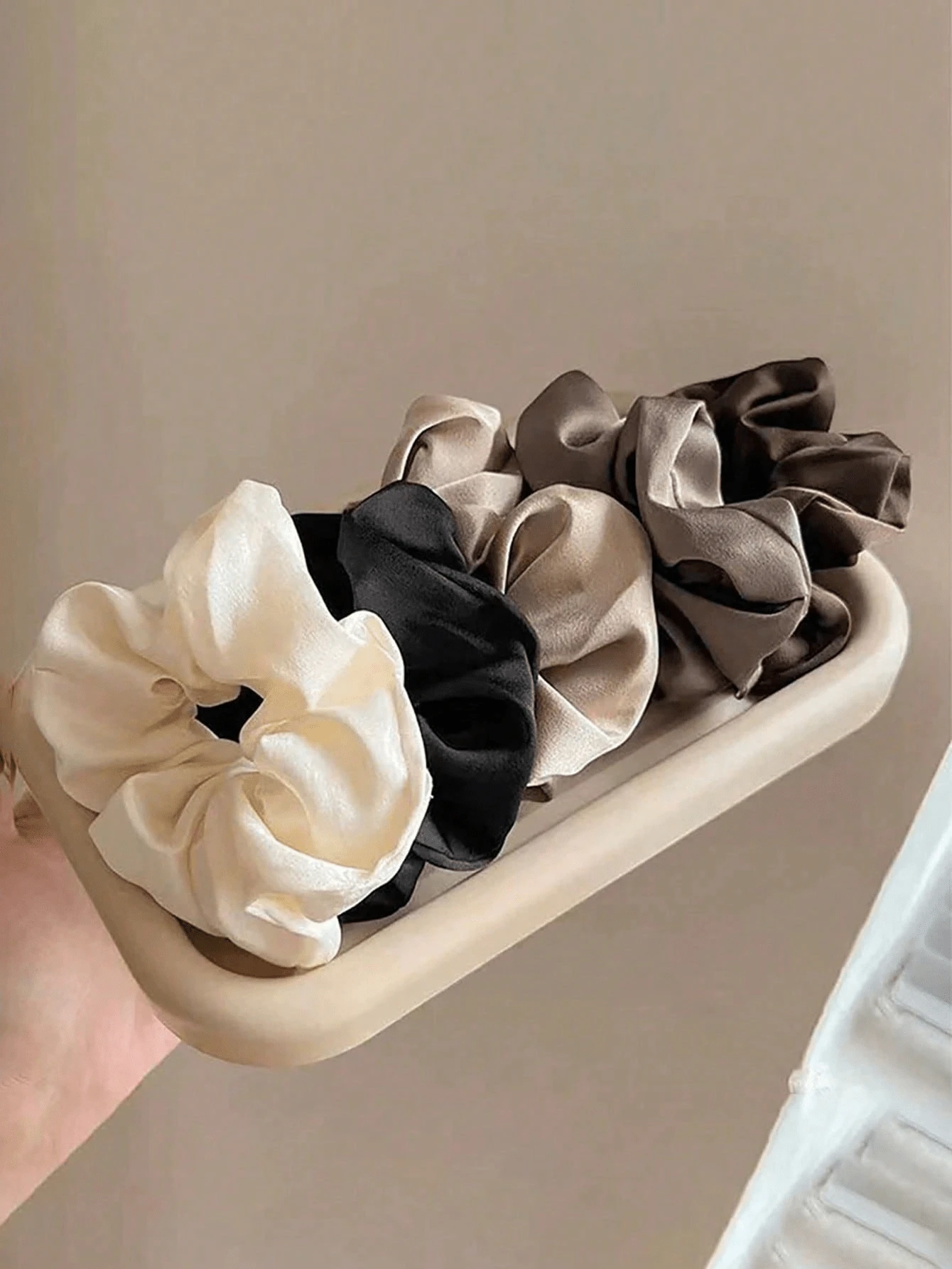 5pcs Vintage Elegant Satin Hair Scrunchies For Women, Suitable For