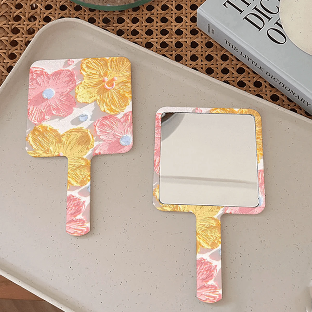 1pc Square Handheld Mirror With Simple Flower Handle, Portable Makeup Mirror For Girls - Multicolor - View 1