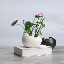 1pc Vintage Eggshell Ceramic Flower Pot Creative Home Gardening Succulent Small Planter, Suitable For Home Decoration And Personalized Ornament Gifts Birthday Graduation